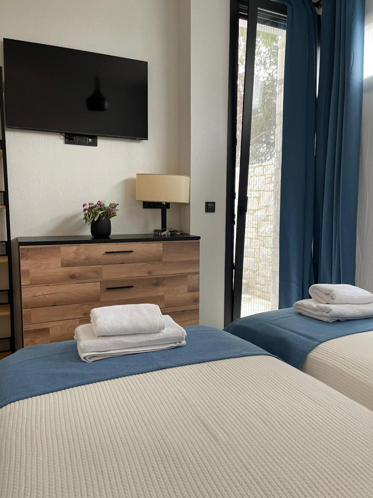Allure Luxury Villas 3&4 Serenity Retreat Moni Evaggelistrias Exteriör bild