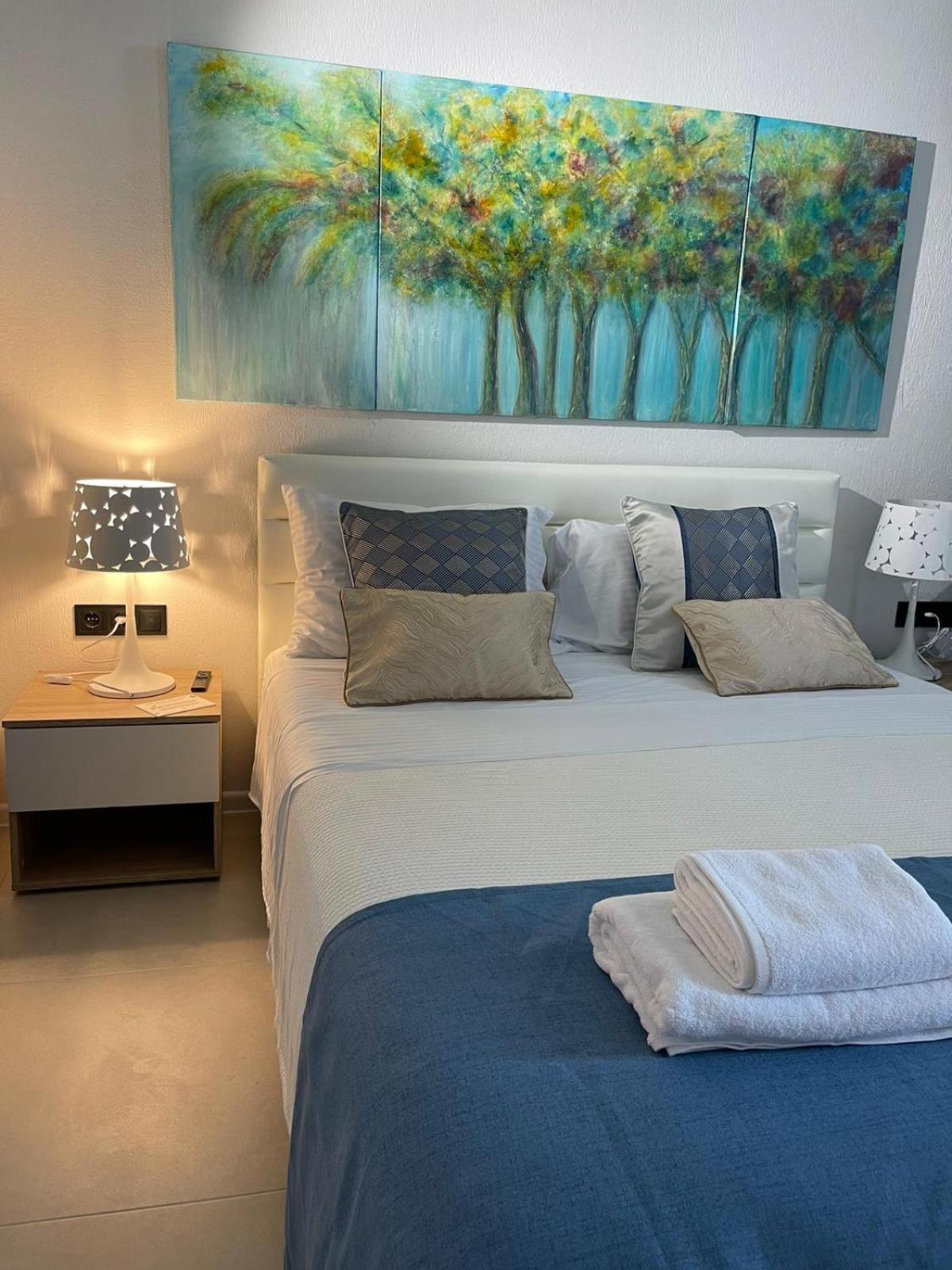 Allure Luxury Villas 3&4 Serenity Retreat Moni Evaggelistrias Exteriör bild