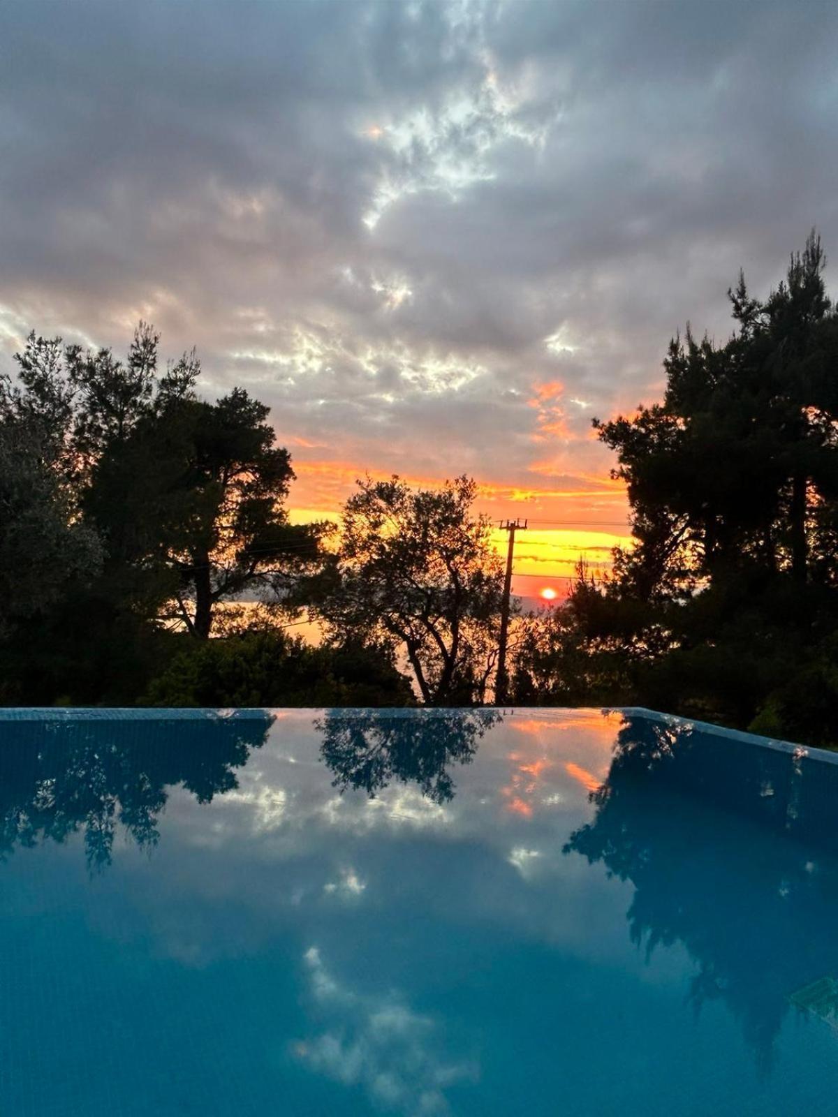 Allure Luxury Villas 3&4 Serenity Retreat Moni Evaggelistrias Exteriör bild